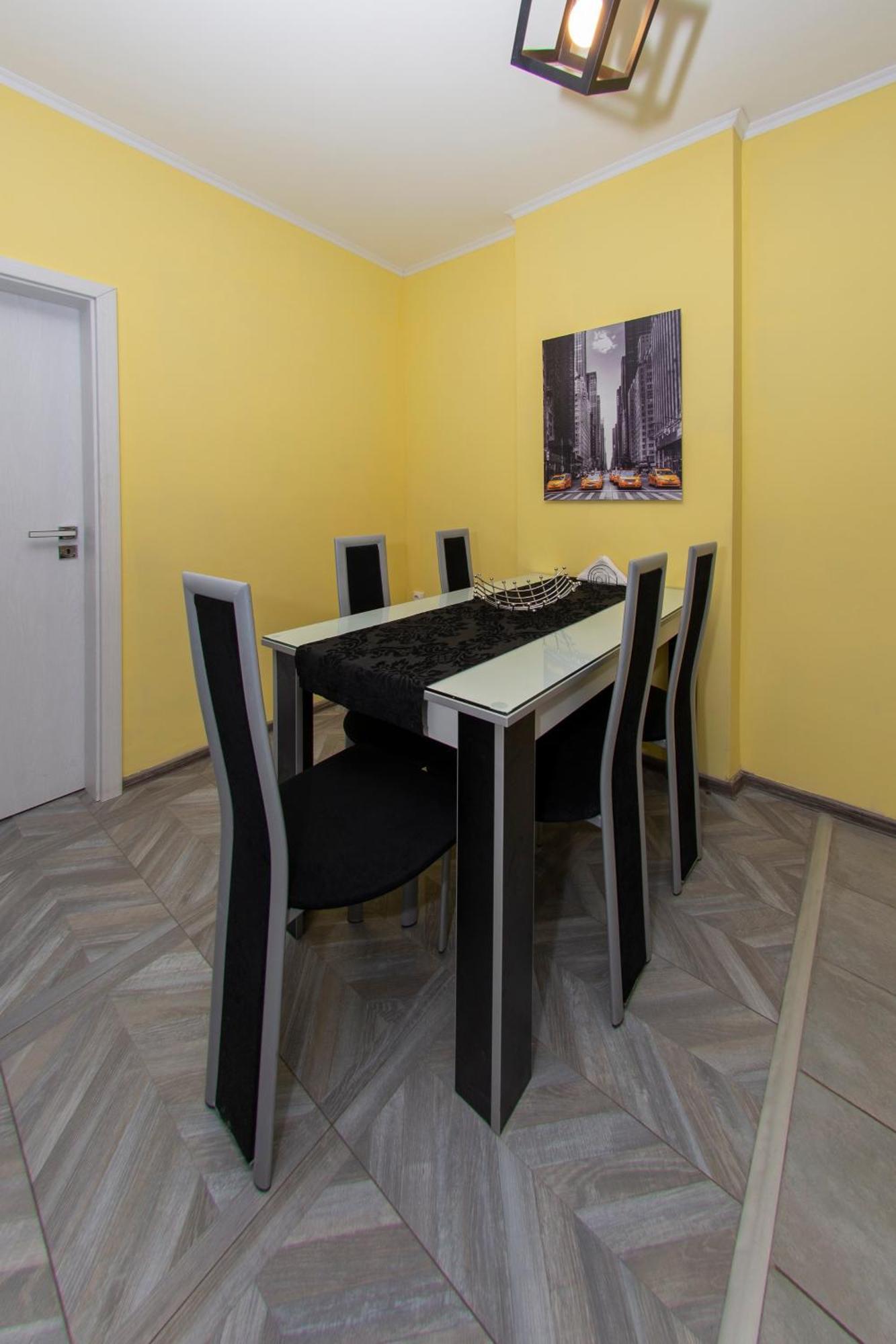 The Yellow Appartment Sofia Buitenkant foto