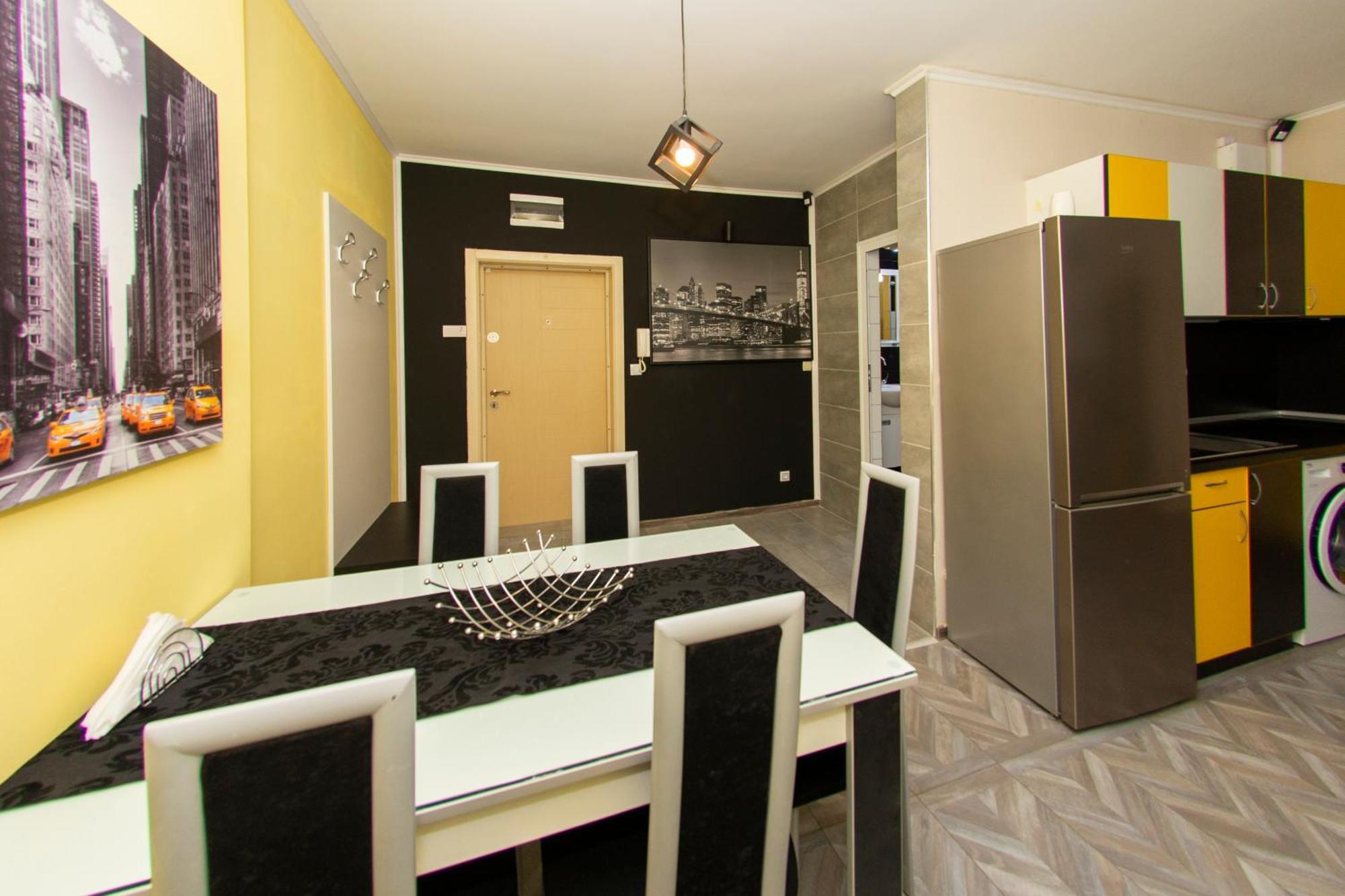 The Yellow Appartment Sofia Buitenkant foto